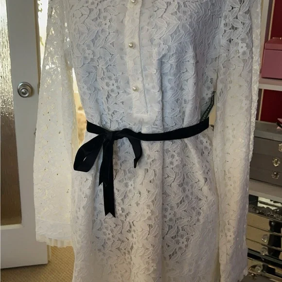 White Lace Dress, Medium size, New with tag - Picture 4 of 12